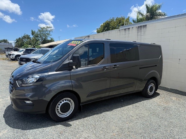 Great transporter Van - Ex Demo Transit Custom 340L Double Cab Cargo Van - Image 2